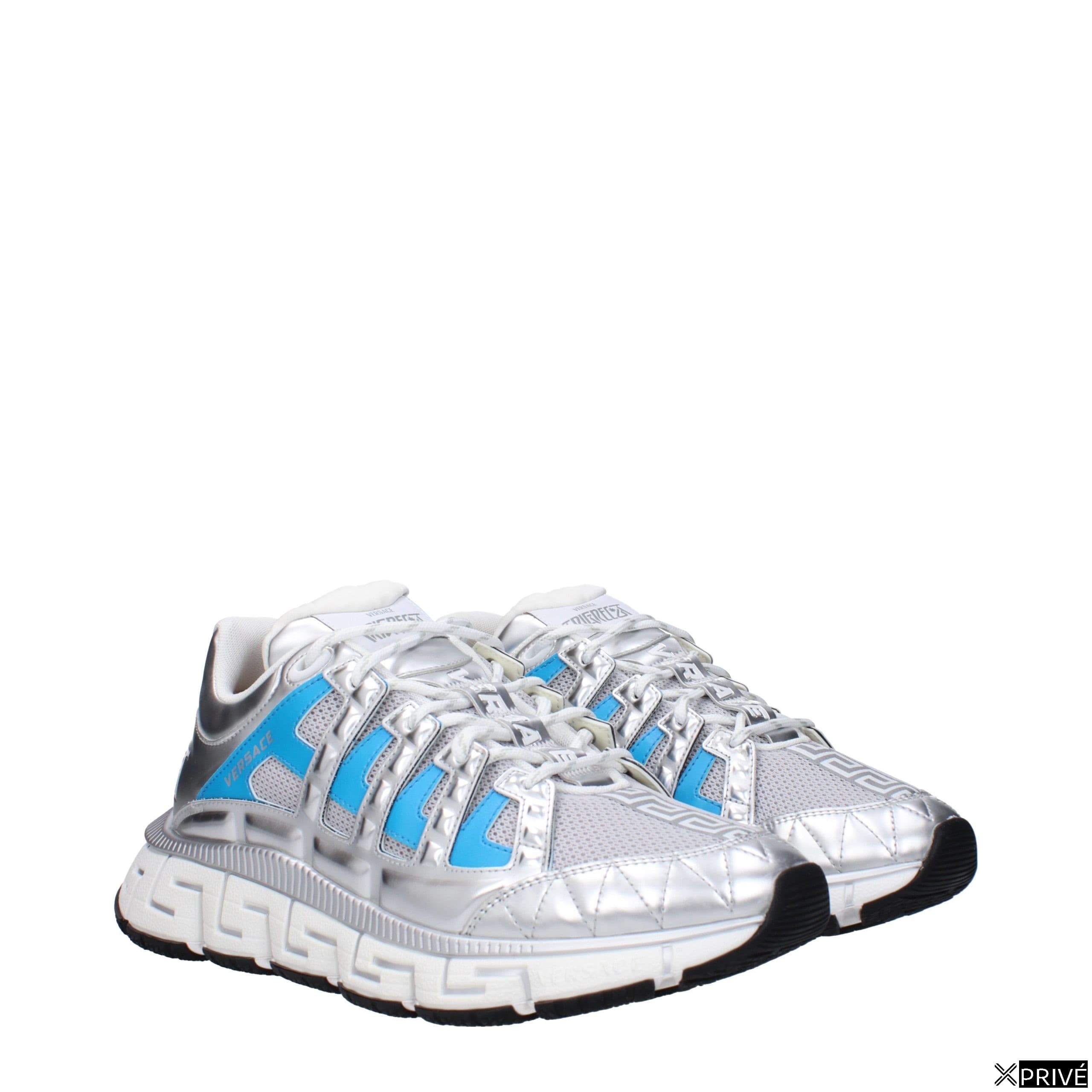 Chaussures de sport grises en Tissu — 2