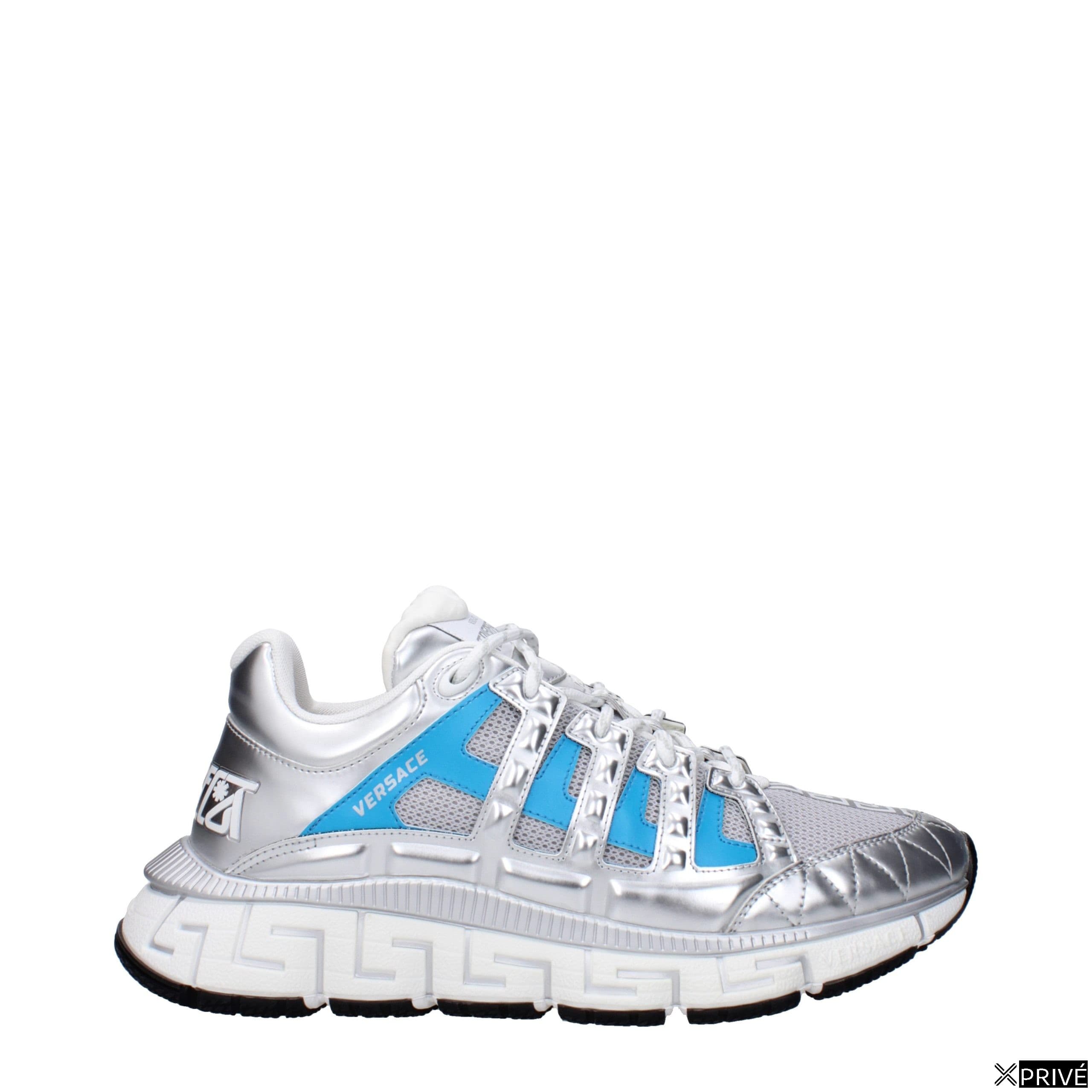 Chaussures de sport grises en Tissu — 1