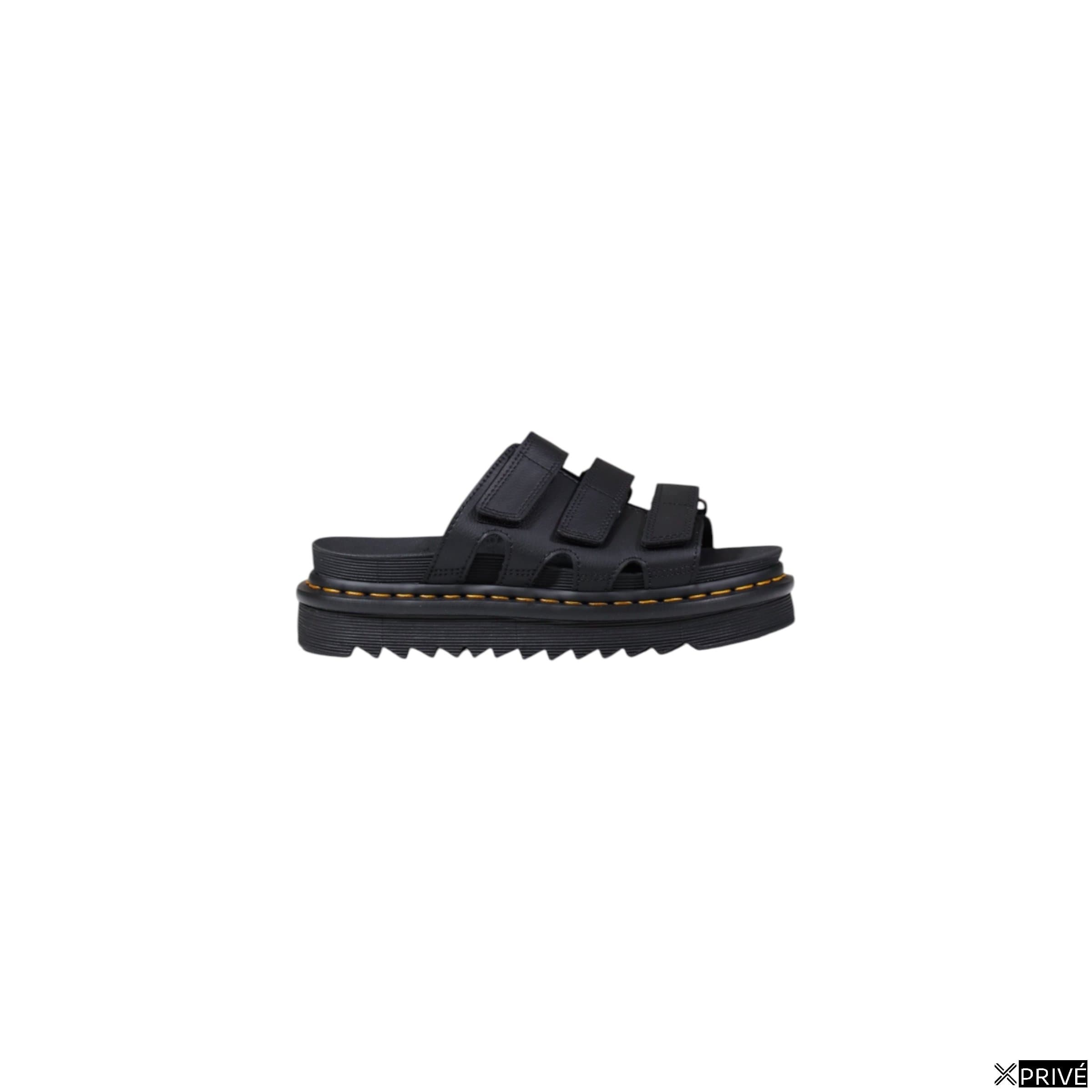 Dr. Martens Scarpe Basse — 1
