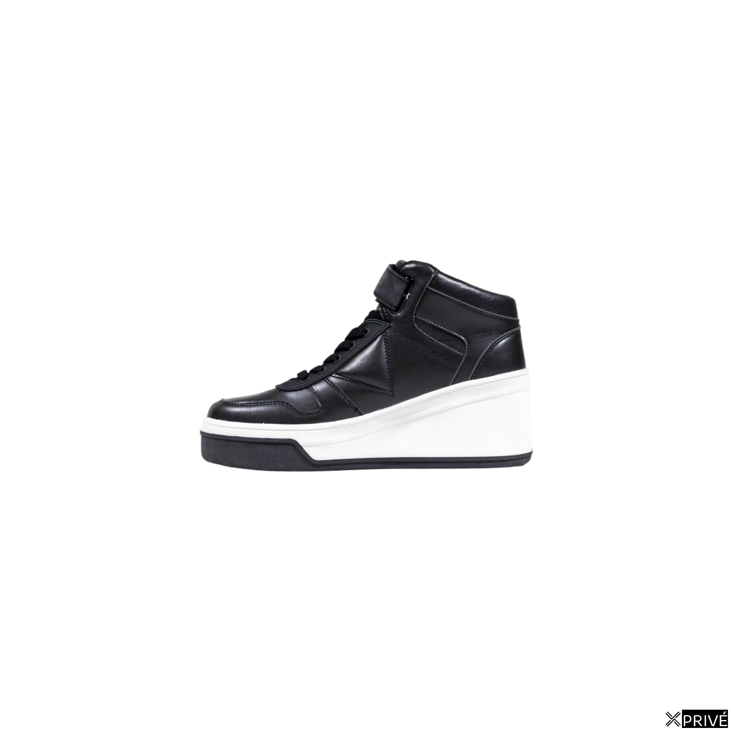 Guess Sneakers — 3